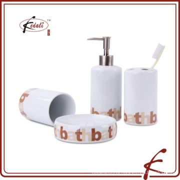 China Fábrica de porcelana de cerâmica de banho conjunto de acessórios de banho Set